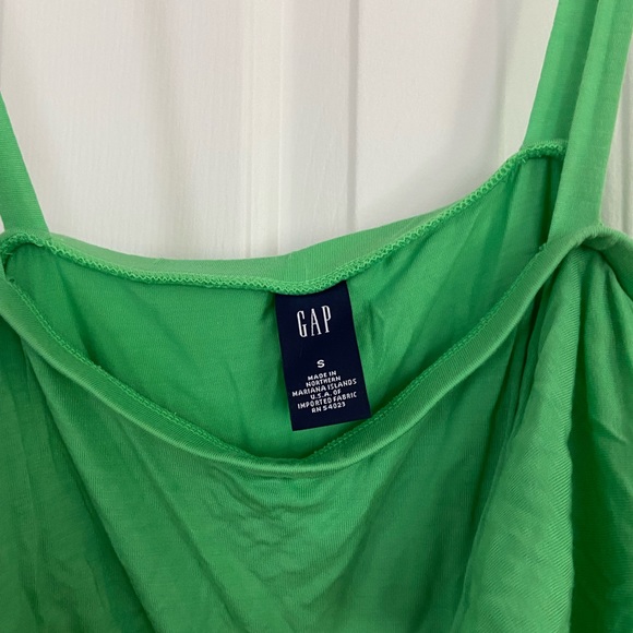 Gap ruffle tank - Picture 4 of 4